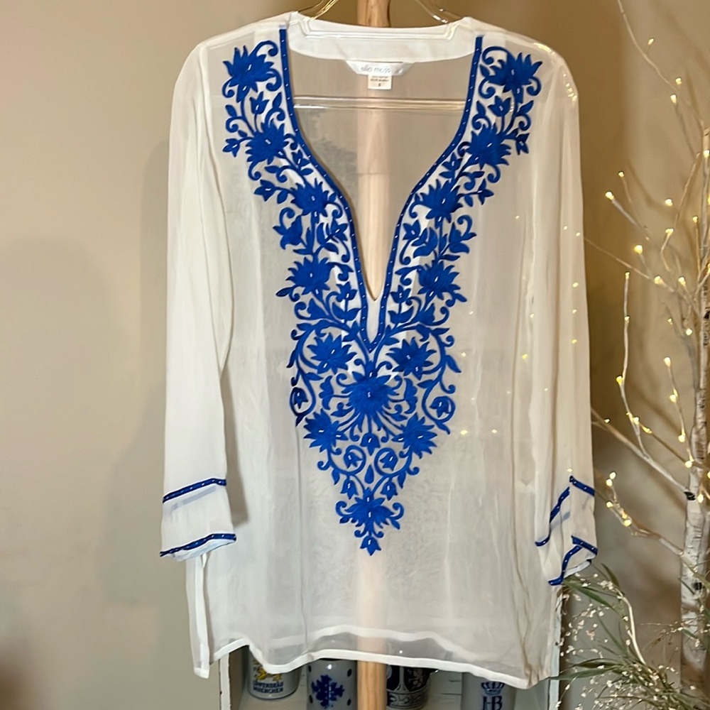 Ella Moss S Beach Cover-up.Light and flowy.Embroidery and beading is perfect!EUC